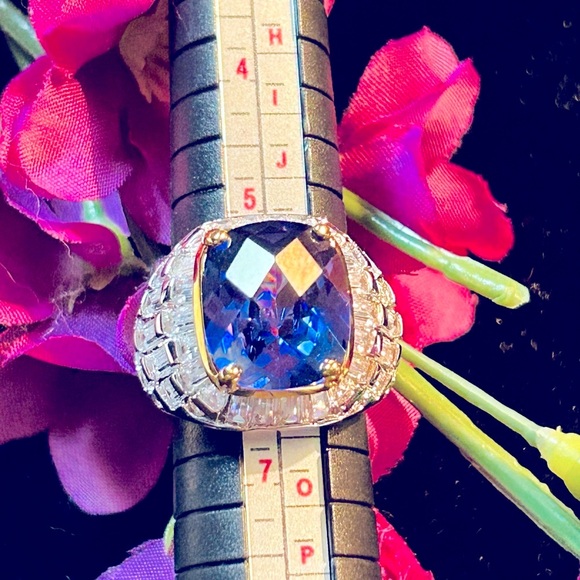 💜Baguette Crystals w/ Brilliant Purple Crystal - Stunning Sz. 6 - Brilliant - Picture 2 of 5